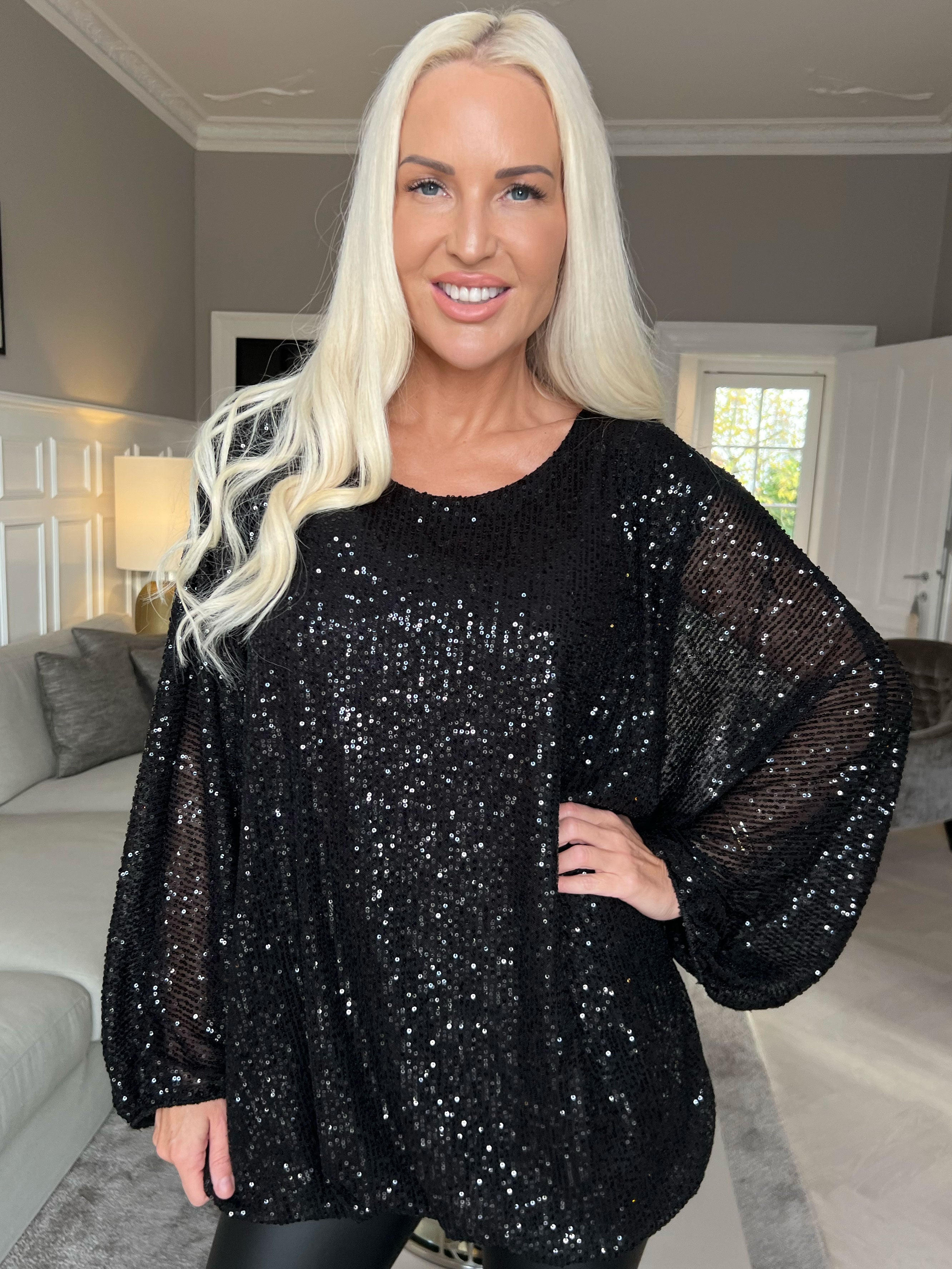 Destiny - Paillet bluse med flagermusærmer